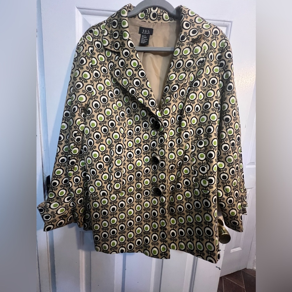 RQT woman’s jacket retro circles/eyes‎ size 1X